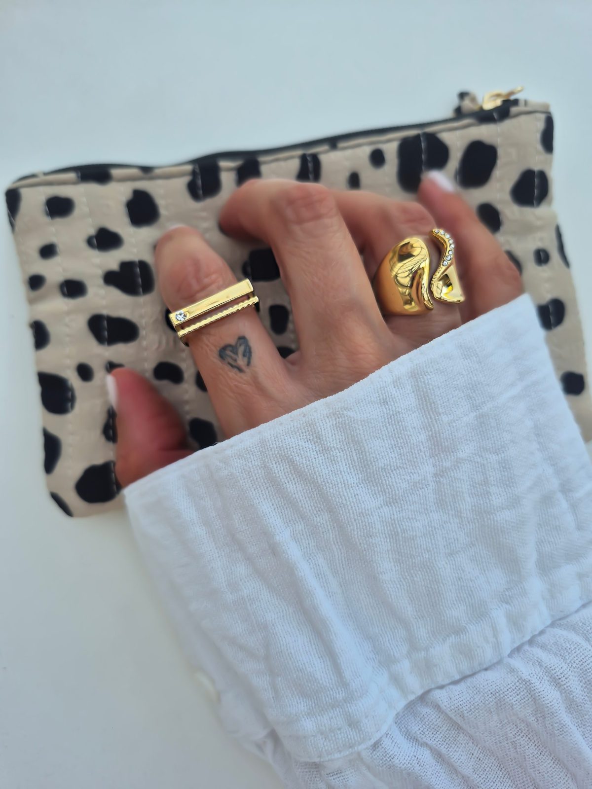 Bague Élégance – Acier Inoxydable Doré avec Strass – Image 2