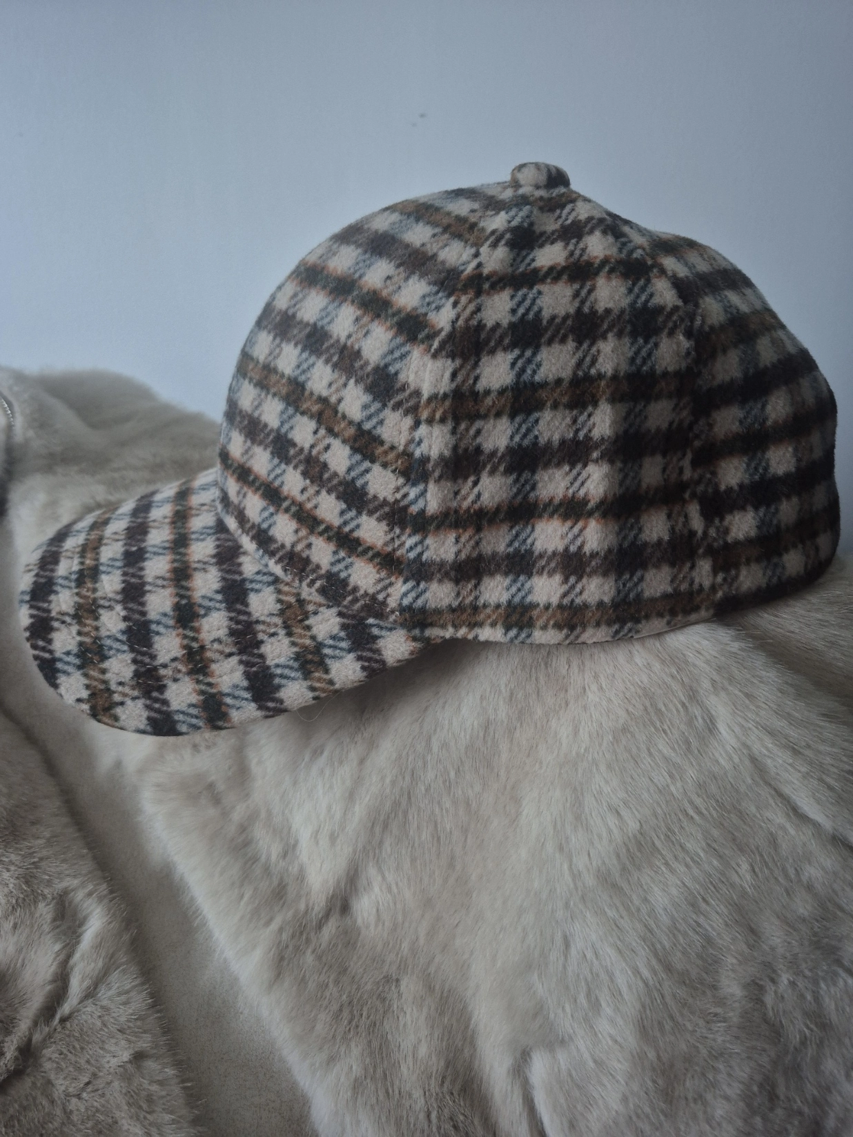 Casquette à carreaux EMMA – Accessoire tendance automne hiver – Image 3