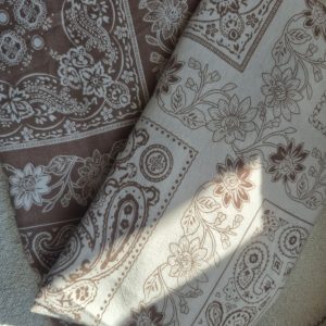 Grande Écharpe "Lilou" Imprimée Bandana Beige ou Marron clair