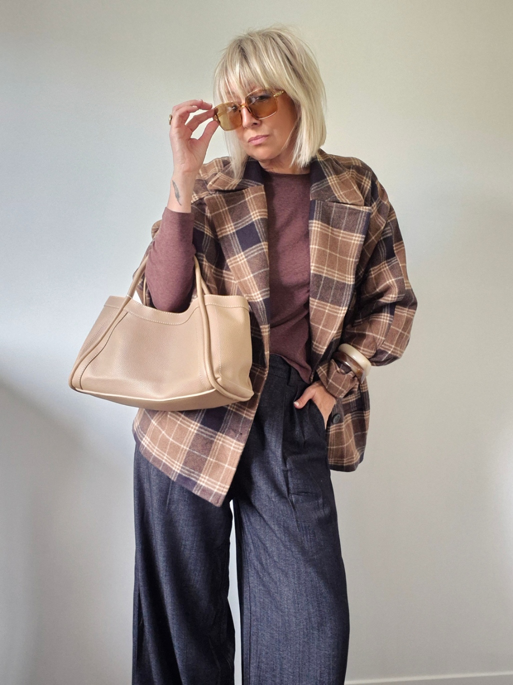 Manteau "Célia" à carreaux oversize – Taille unique – Premium – Image 3