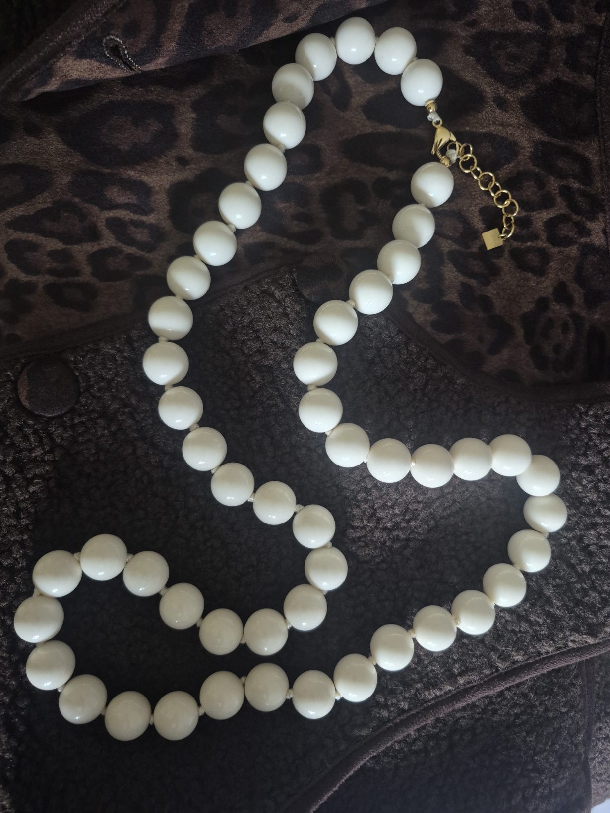 Collier “Gaïa” – Perles rondes, coloris écru – Image 2