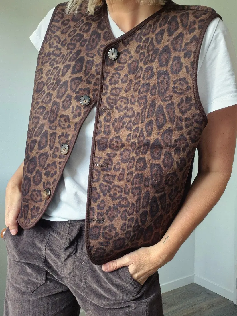 Veste "Féline" – Réversible Léopard & Bouclette Marron – Image 4