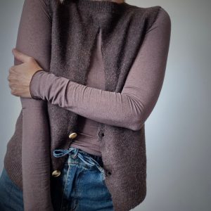 Top “Misto” – Cachemire fin marron, fabriqué en Italie