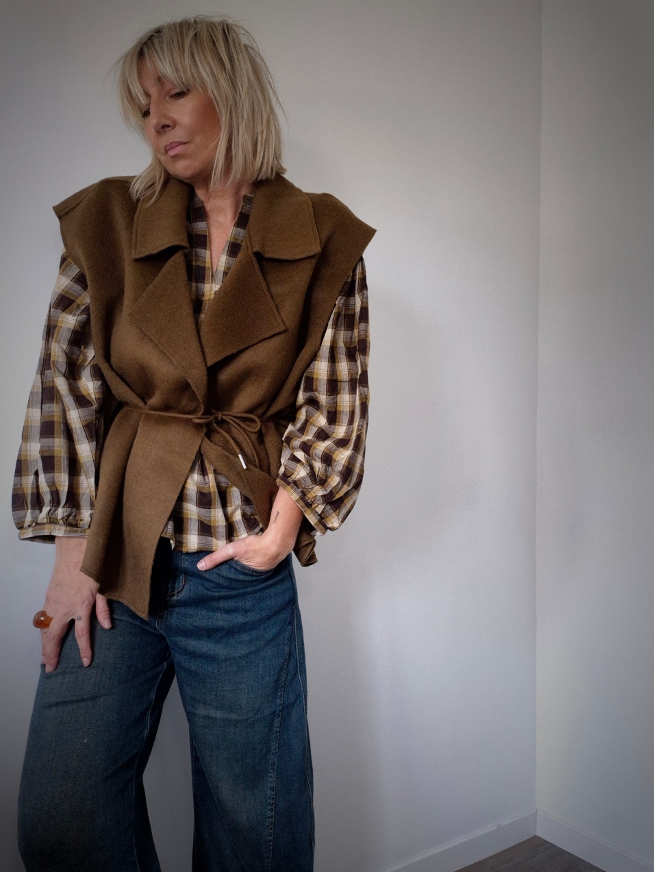 Blouse "Lalie" – Carreaux Marron, Beige & Vert Olive – Image 4
