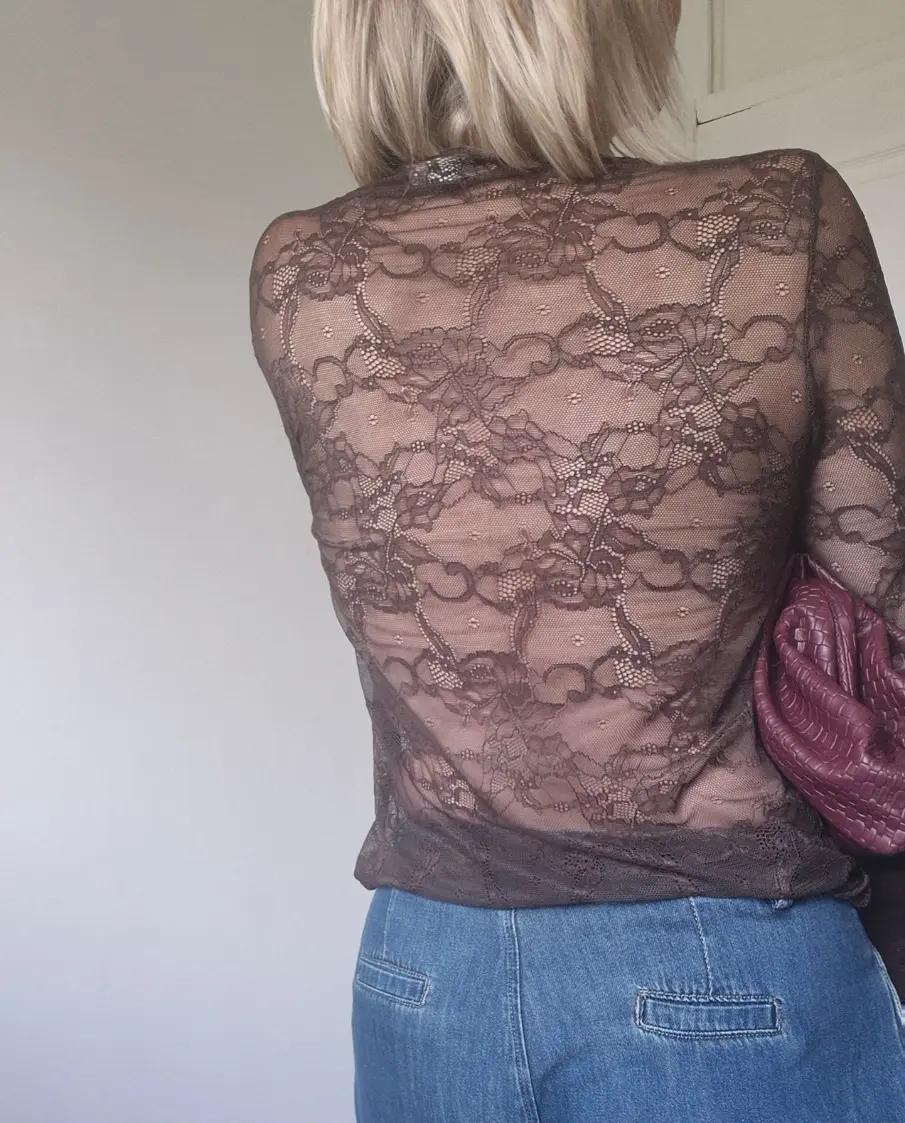 Top "Lucie" manches longues – Dentelle Chocolat RUPTURE DE STOCK – Image 2