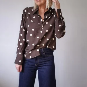 Chemise “Clémence” – Pois écrus sur fond chocolat