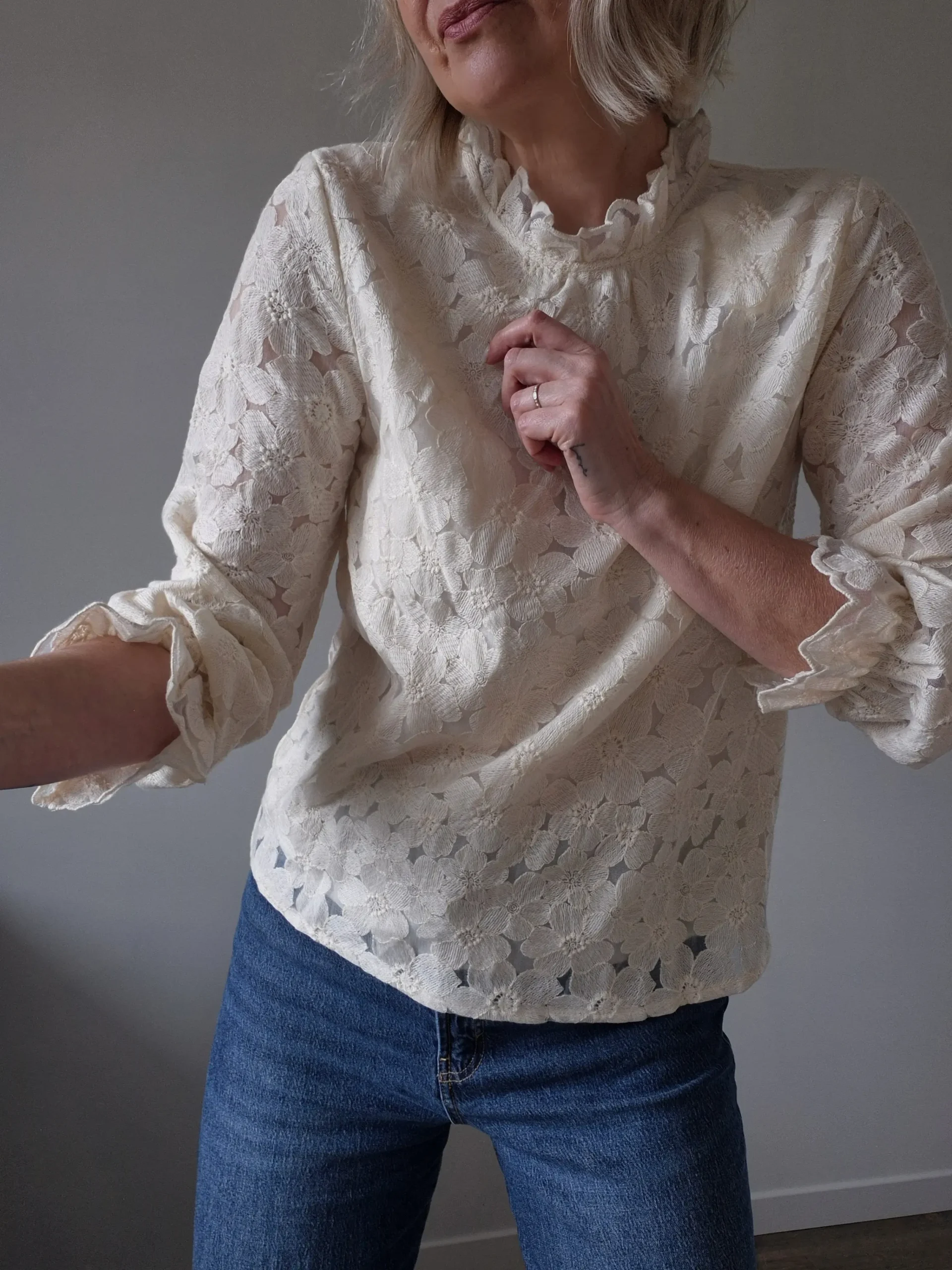 Blouse dentelle “Pivoine” écru