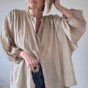 Blouse ample “Amandier” beige en voile de coton