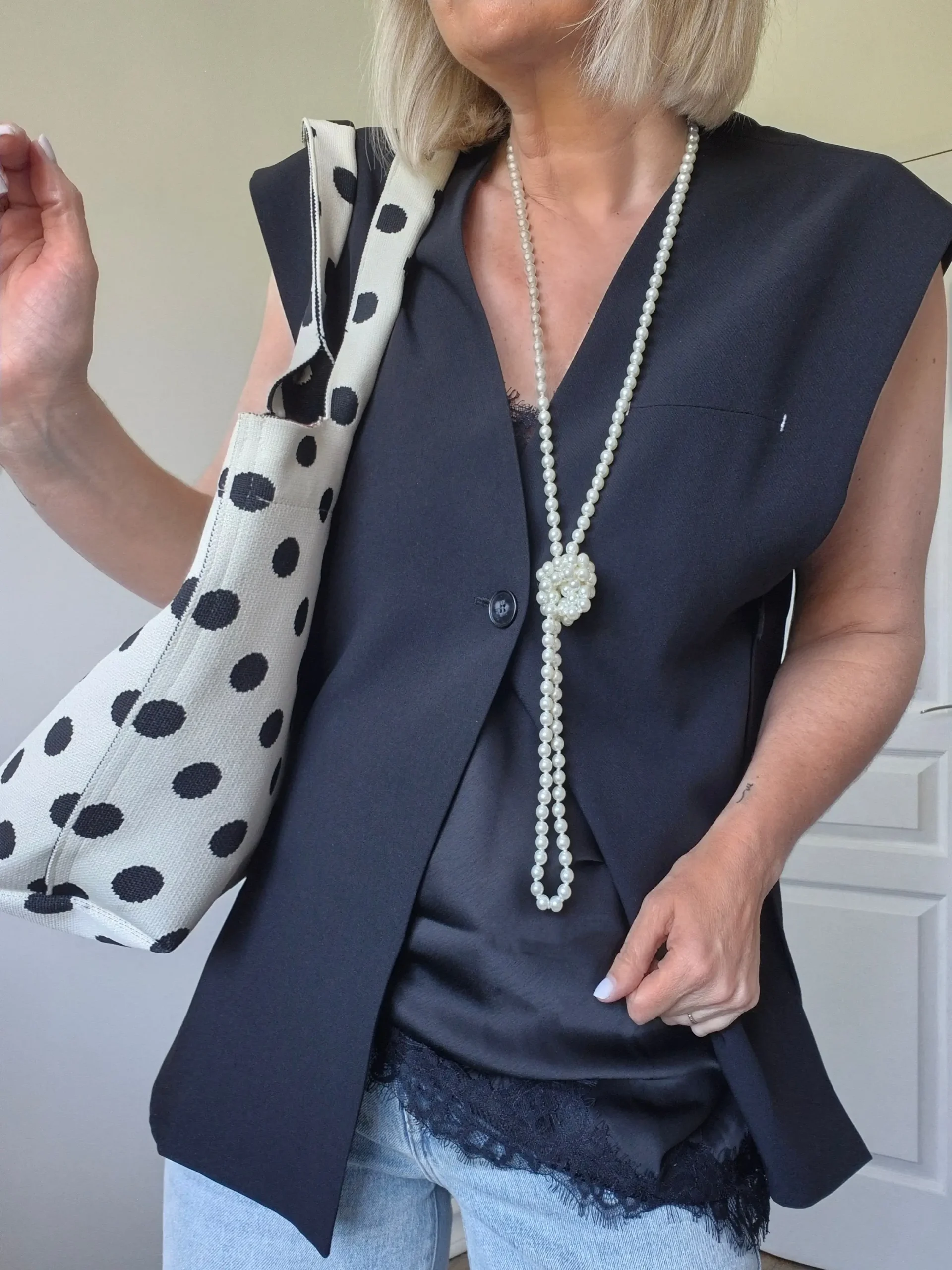 Veste Sans Manches Carla – Noir – Image 3