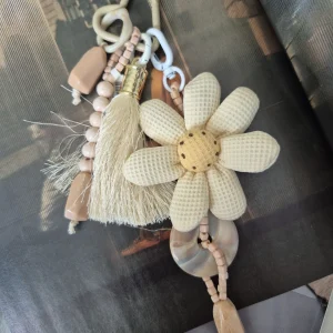 Bijou de sac “Luzia” – fleur solaire