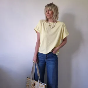 T-shirt “Butter Glow” – jaune beurre