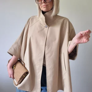 Trench cape “Nomade” – beige sable premium